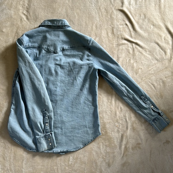 Levi Strauss and co denim button up top - Picture 4 of 5